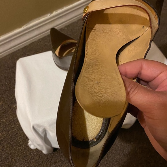 SOLD - Louis Vuitton 36.5 Vernis High Heels - Picture 8 of 17